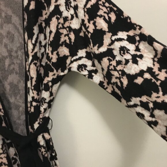 Vintage RW&CO. Floral Kimono Mini Sweater Robe - Picture 6 of 15